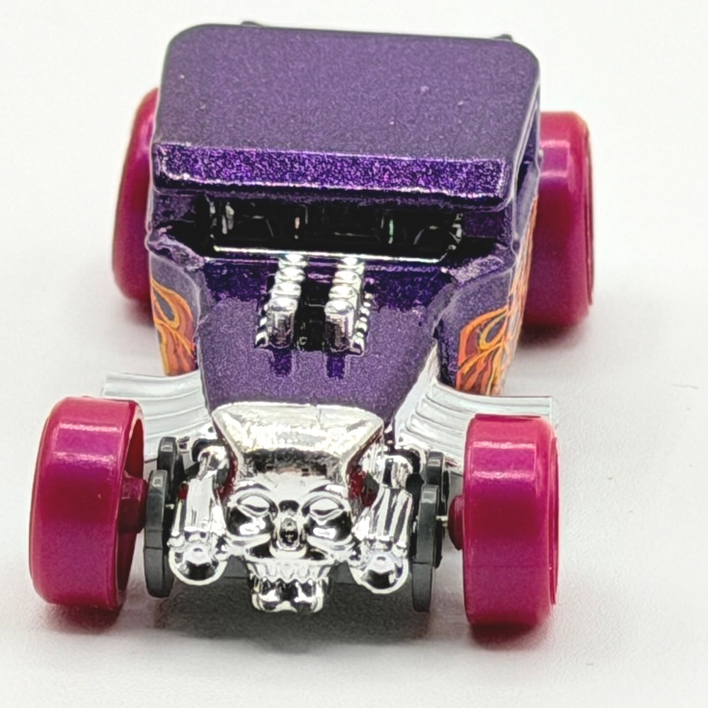 Hot Wheels Bone Shaker Diecast Car Purple Metalflake Flame Skull 1:64